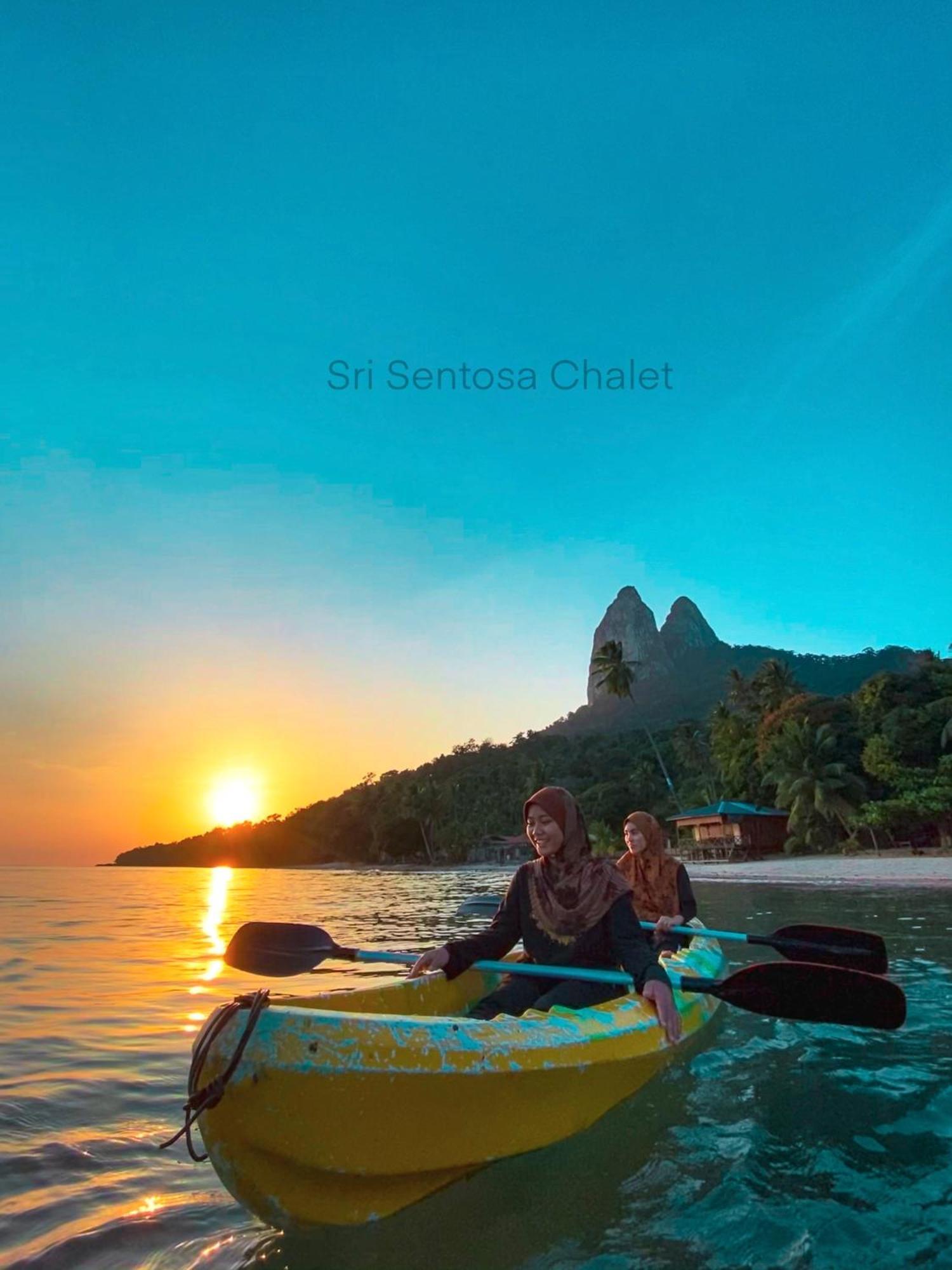 Sri Sentosa Chalet Kampong Mukut Eksteriør billede